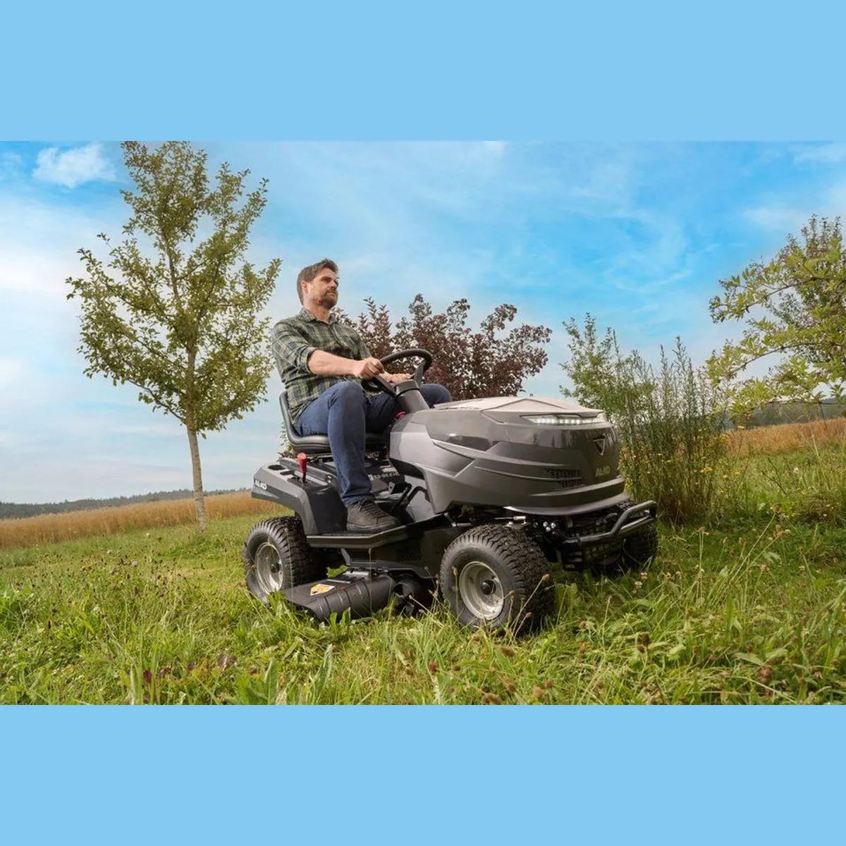 AL-KO Easy 13-92.6 CS-A Rasentraktor, seitlicher Auswurf, stufenloses Getriebe, 92 cm Schnittbreite 2