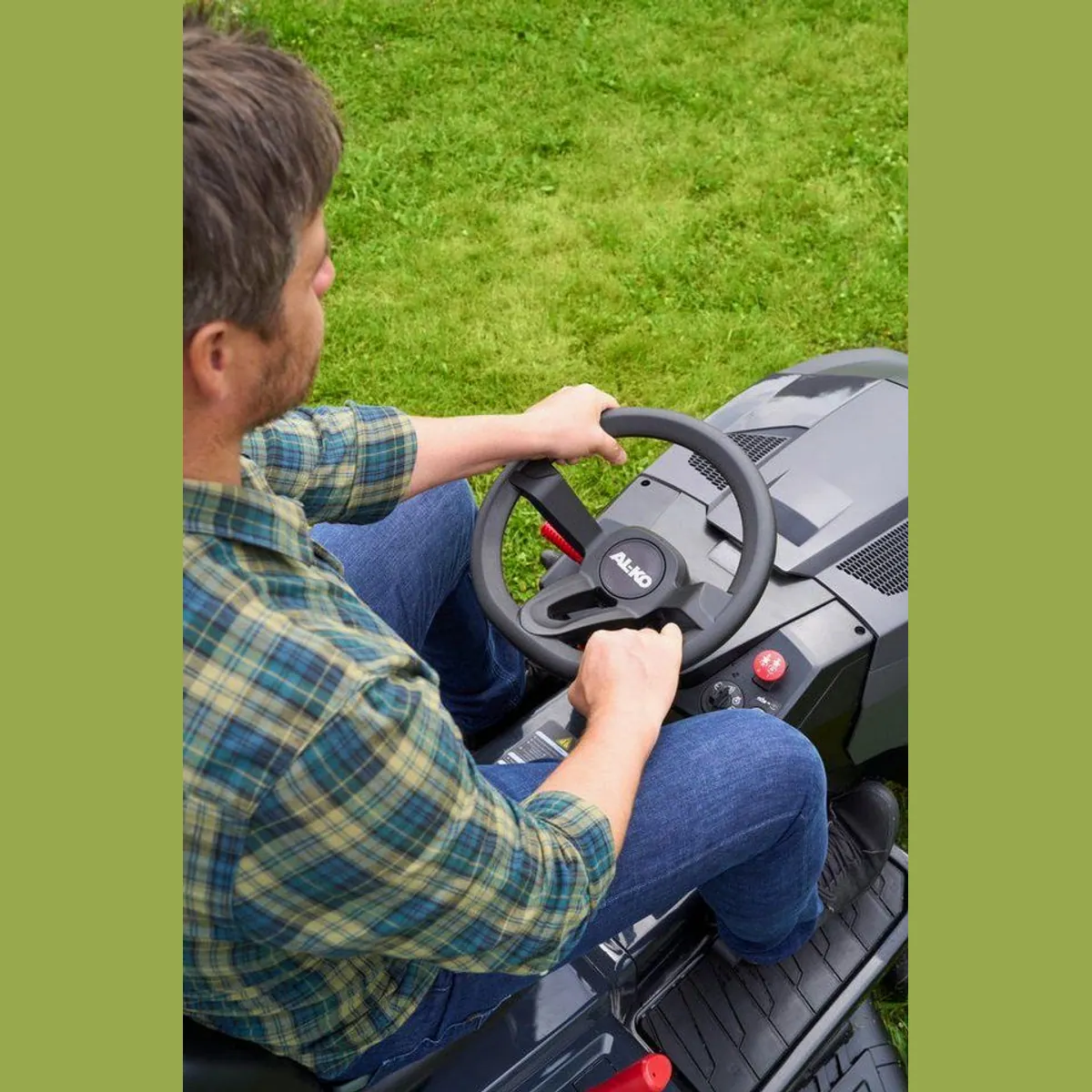AL-KO Easy 13-92.6 CS-A Rasentraktor, seitlicher Auswurf, stufenloses Getriebe, 92 cm Schnittbreite 3