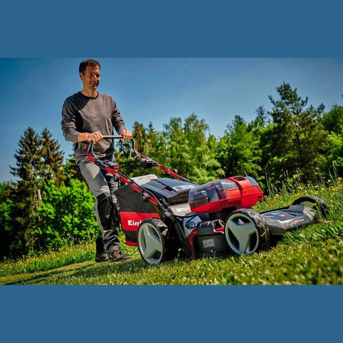 Einhell GP-CM 36/47 S HW Li, Akku-Rasenmäher mit Radantrieb, 47 cm Schnittbreite, 4 Akkus und Ladegerät 2
