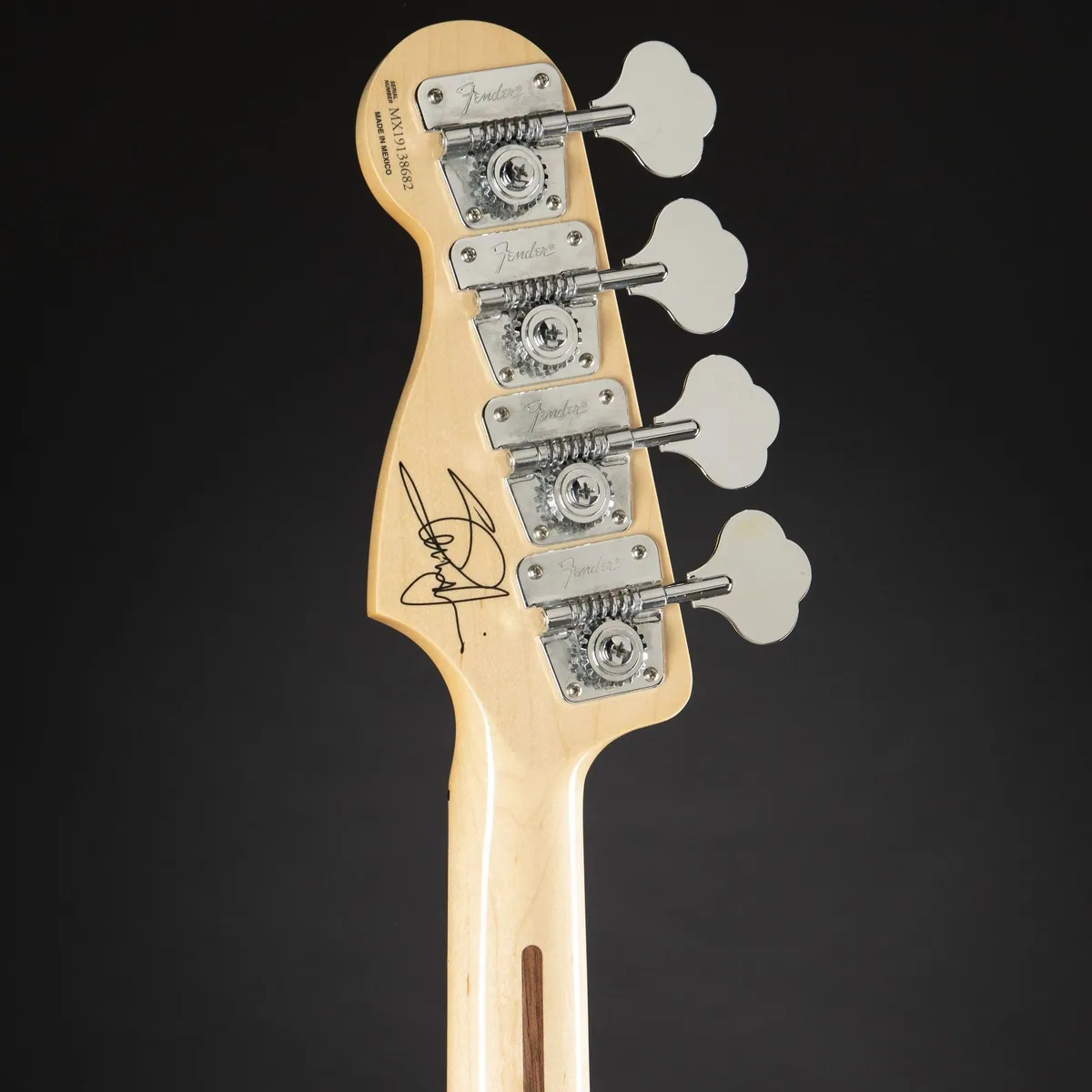 Fender Steve Harris Precision Bass, hochwertige Verarbeitung, einzigartiges Design 5