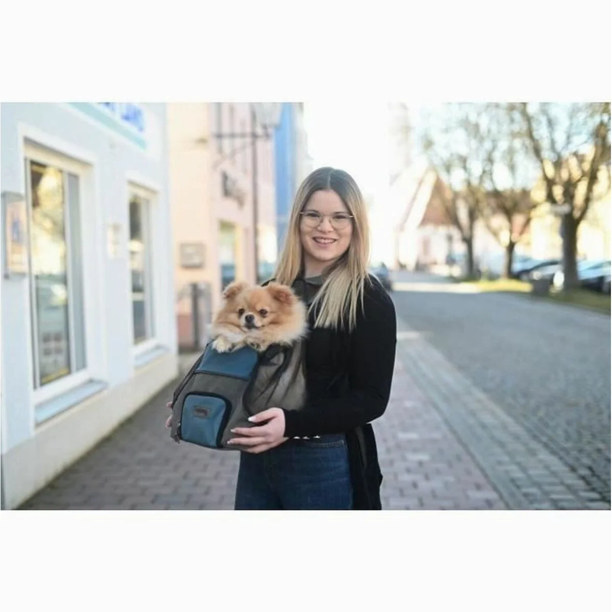 Kerbl Transportbox für Hunde, robustes Kunststoffdesign, max. 8 kg Tragkraft — ideal für Reisen 3