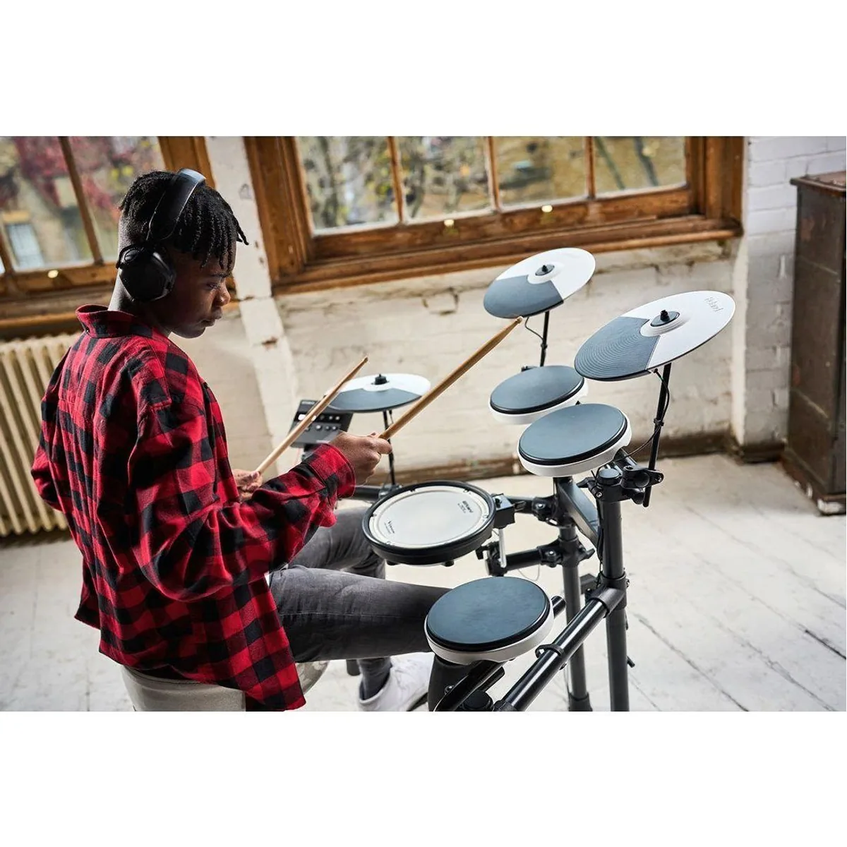 Roland TD-02KV E-Drum, hochwertige Pads, integrierte Coaching-Funktionen 3