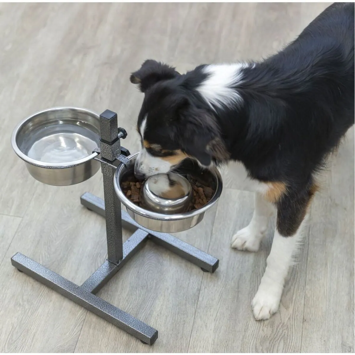 Trixie Napf Hundebar, Metall/Edelstahl, hohe Stabilität und elegantes Design 5