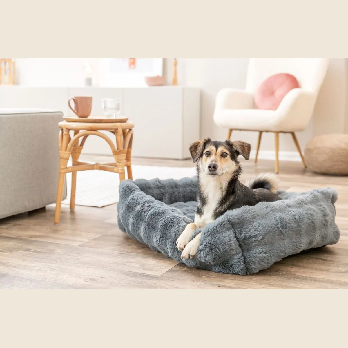 Trixie Hundebett Elli, Dunkelgrau, Hochwertige Materialien & Bequeme Polsterung — 60 × 50 cm 3