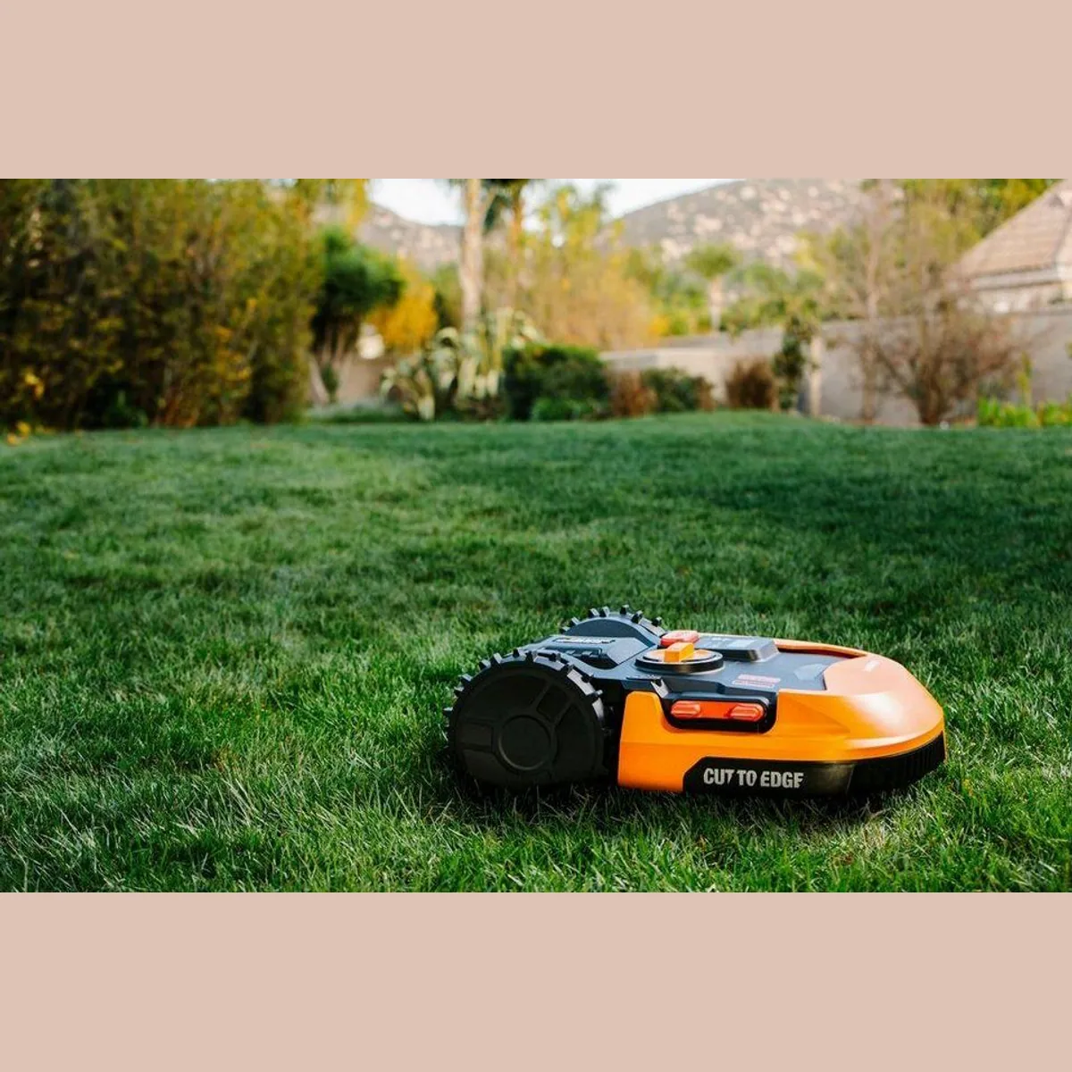 Worx Landroid M500 Plus Rasenmähroboter, bis 500 m² Rasenfläche, WiFi/Bluetooth, 20V/2Ah 2
