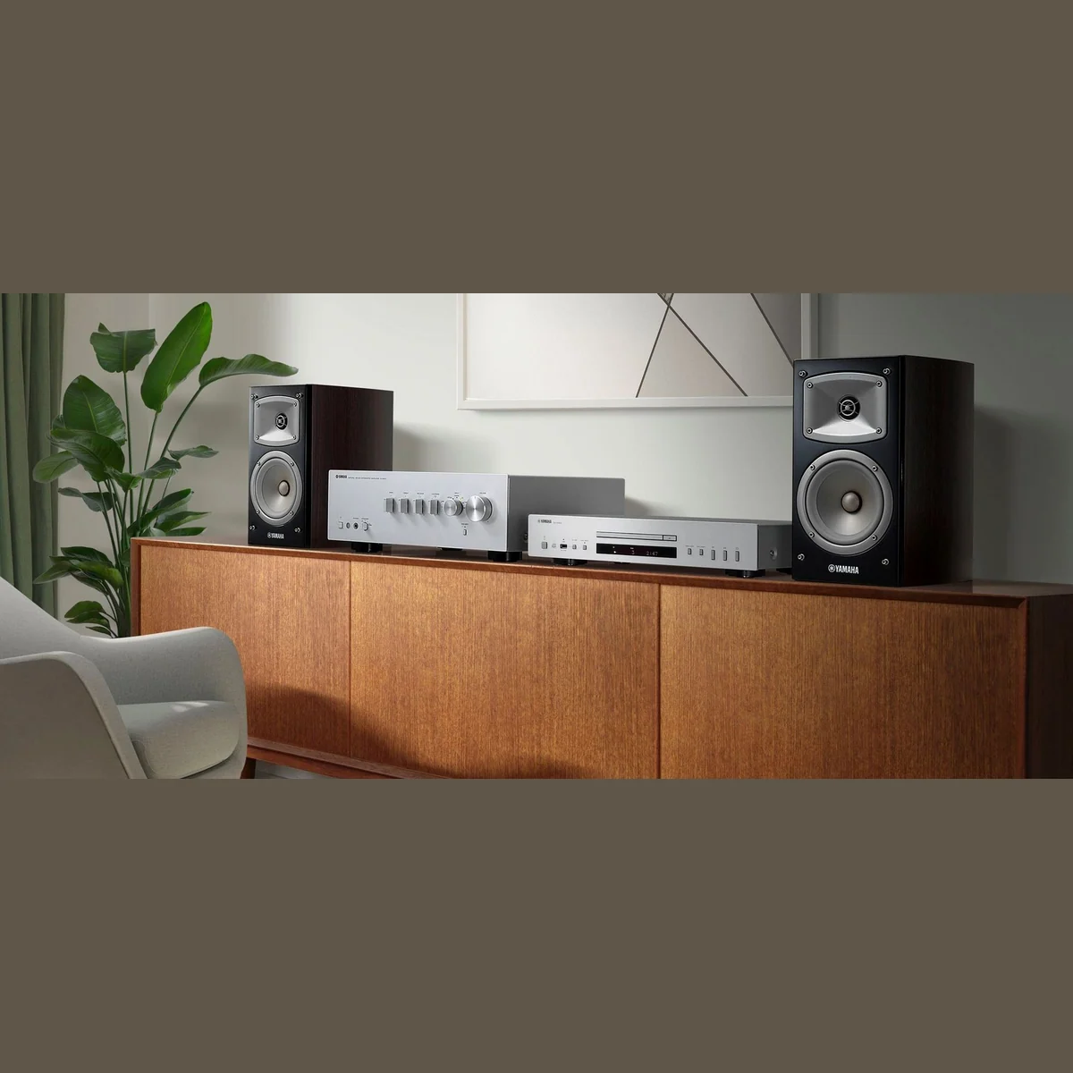 Yamaha CD-S303 CD-Player, vielseitige Audioformate, USB-Anschluss, Pure Direct Funktion 3